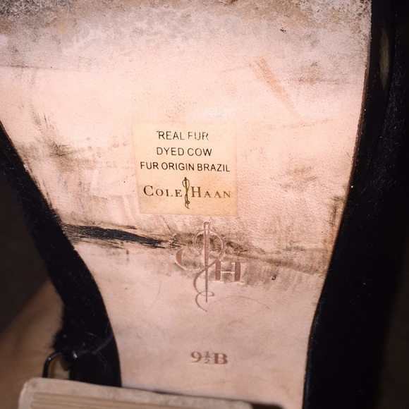 Black leather and fur booties - Picture 3 of 5